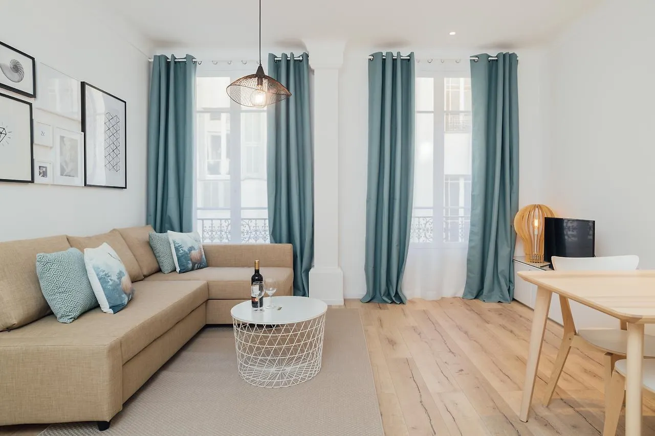 Appartements Massingy Nice Apartment
