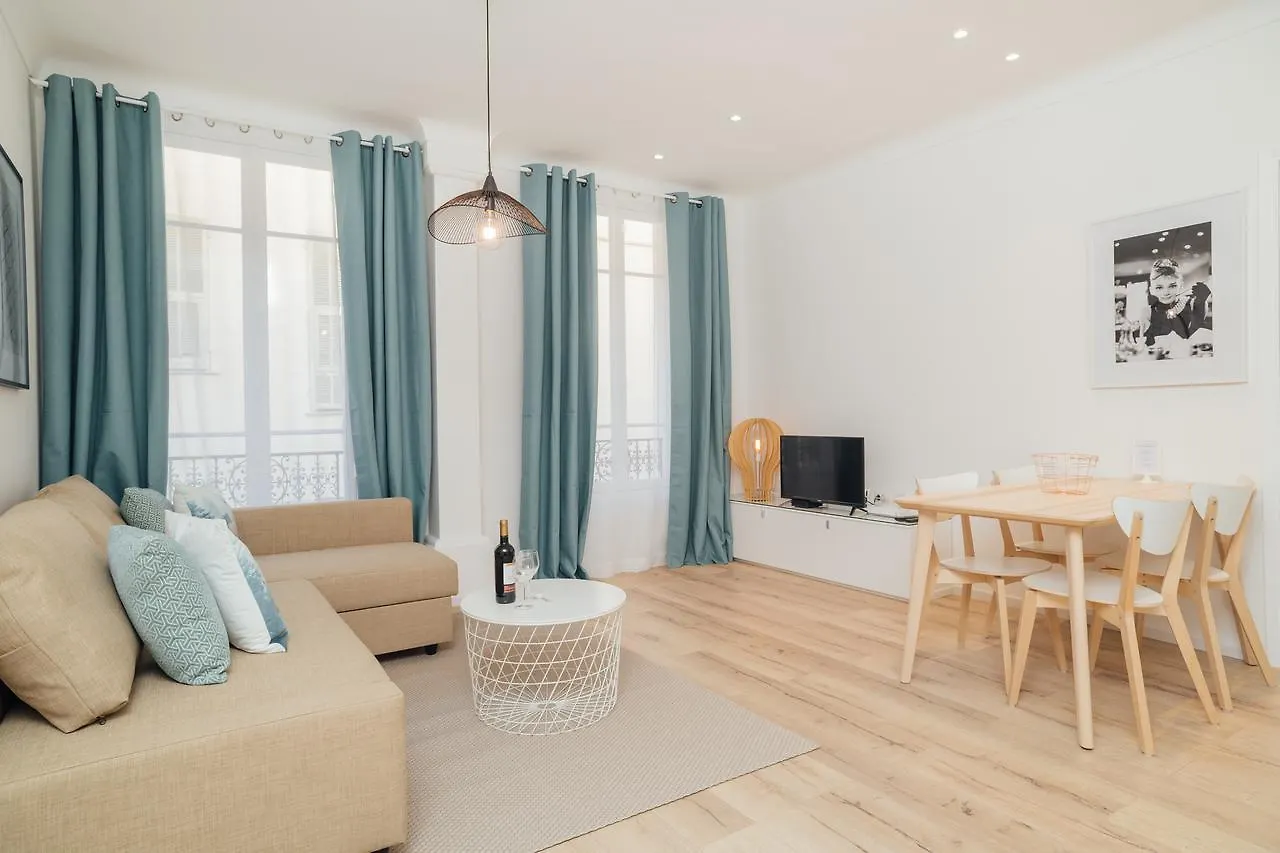 Appartements Massingy Nice 0*,  France